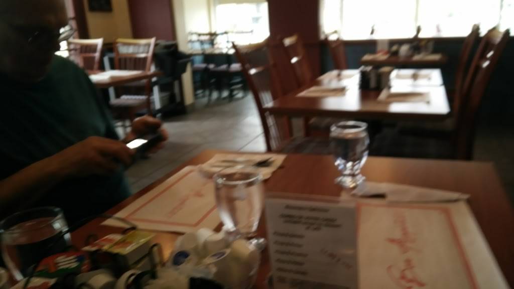 Restaurant La Bavière | restaurant | 5310 Bd Laurier O, Saint-Hyacinthe, QC J2S 3V7, Canada | 4507735310 OR +1 450-773-5310