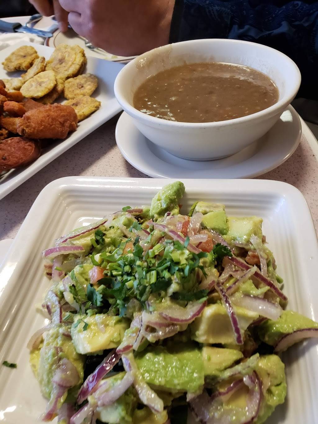 Venus Bar and Restaurant | restaurant | 68 Central Ave, Passaic, NJ 07055, USA | 9734729696 OR +1 973-472-9696