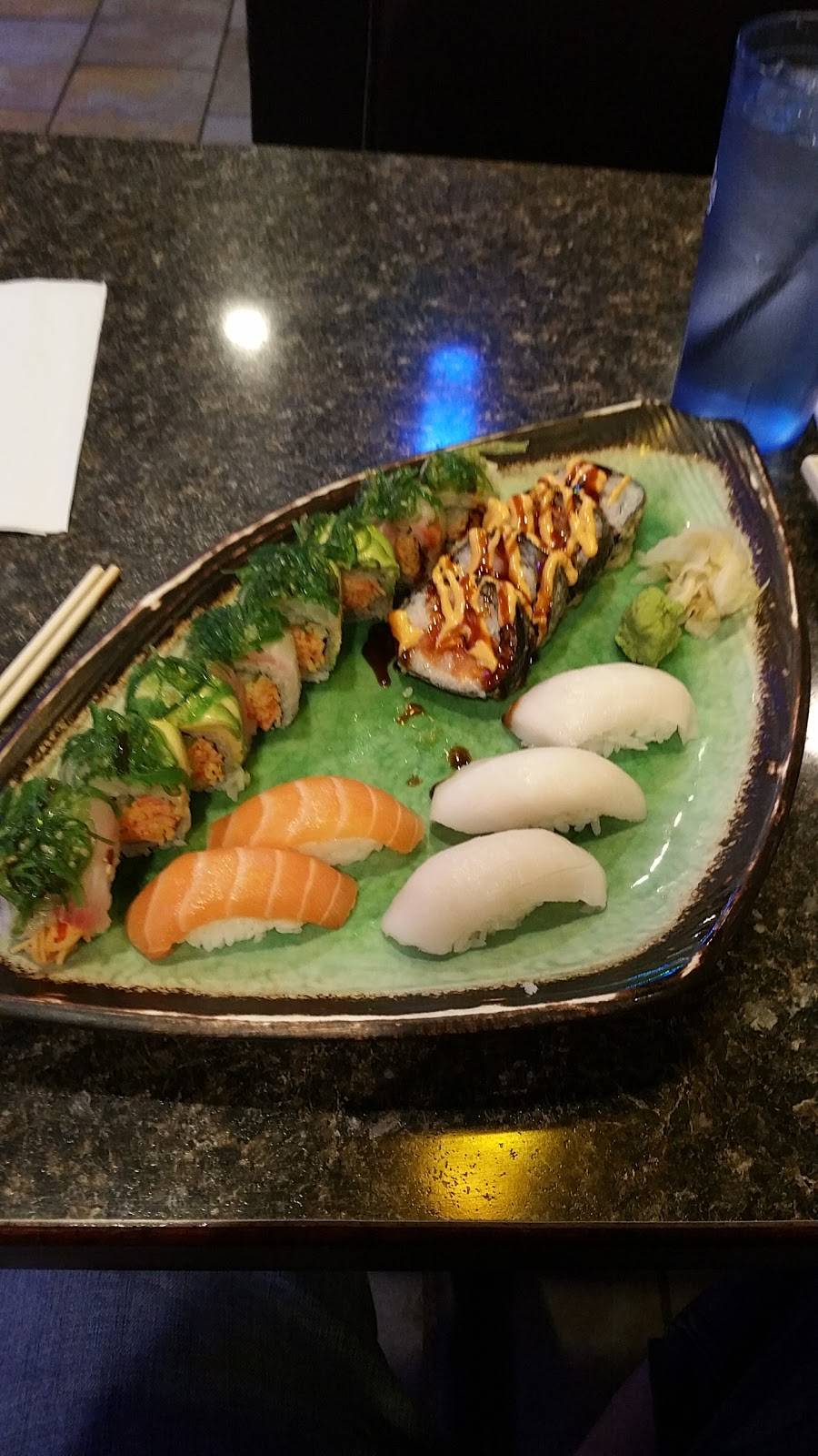 Kobe Japanese Steakhouse | restaurant | 209 S Randall Rd, Algonquin, IL 60102, USA | 8478549987 OR +1 847-854-9987