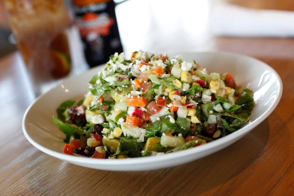 Zinburger Wine & Burger Bar | restaurant | 2502 E Camelback Rd Suite 127, Phoenix, AZ 85016, USA | 6024249500 OR +1 602-424-9500