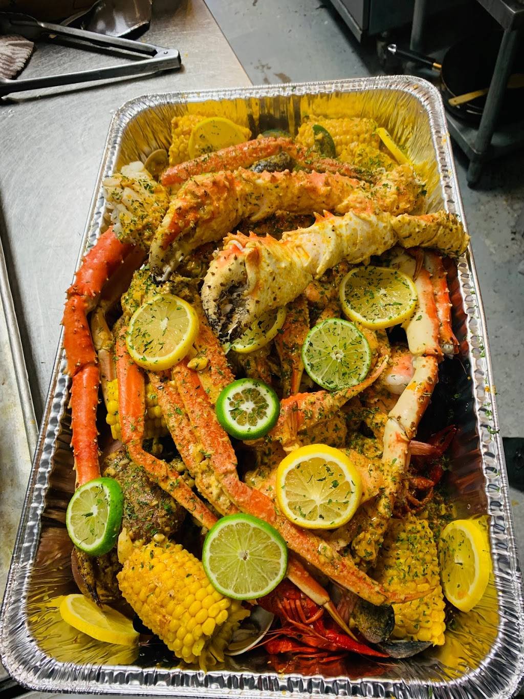 Yummy Seafood | restaurant | N Frontage Rd W, Vail, CO 81657, USA | 9704767280 OR +1 970-476-7280