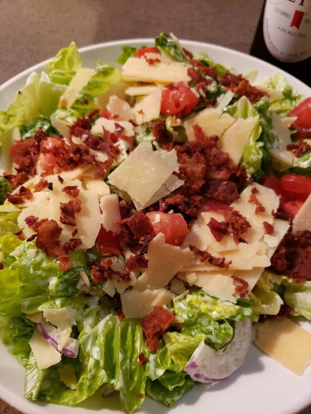 Deweys Pizza | meal takeaway | 112 E Vandalia St, Edwardsville, IL 62025, USA | 6186562200 OR +1 618-656-2200