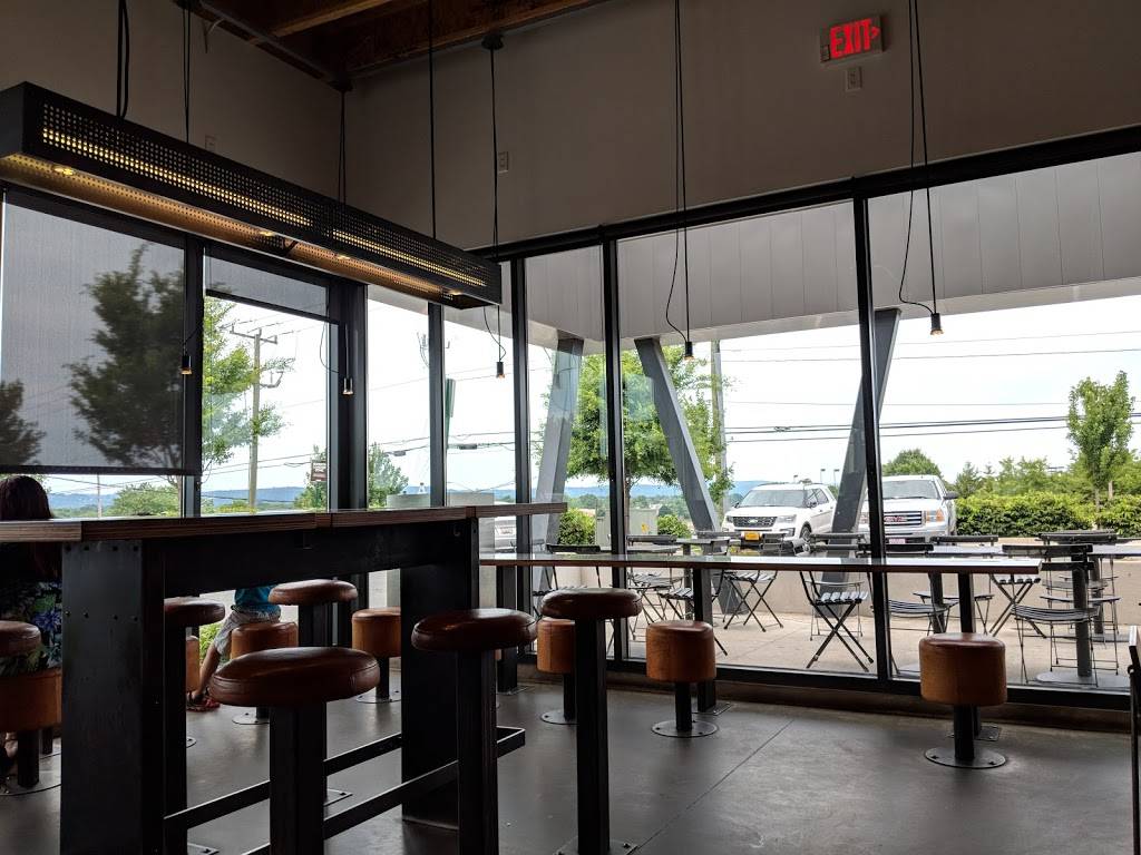 Chipotle Mexican Grill | restaurant | 1001 Edwards Ferry Rd NE, Leesburg, VA 20176, USA | 7037778928 OR +1 703-777-8928