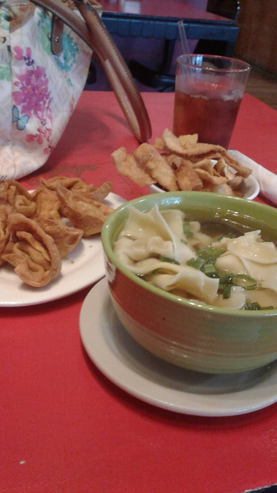 Asian Bistro By Olette | restaurant | 423 W Henry St, Staunton, IL 62088, USA | 6186352012 OR +1 618-635-2012