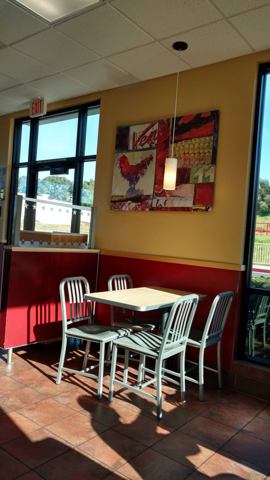 A&W | restaurant | 2150 Redwood St, Vallejo, CA 94590, USA | 7075541990 OR +1 707-554-1990