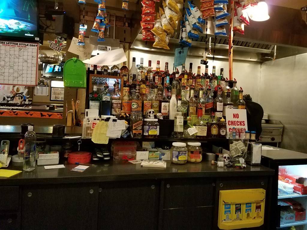 Hot Shots | restaurant | 722 N Main St, Bruce, WI 54819, USA | 7158684495 OR +1 715-868-4495