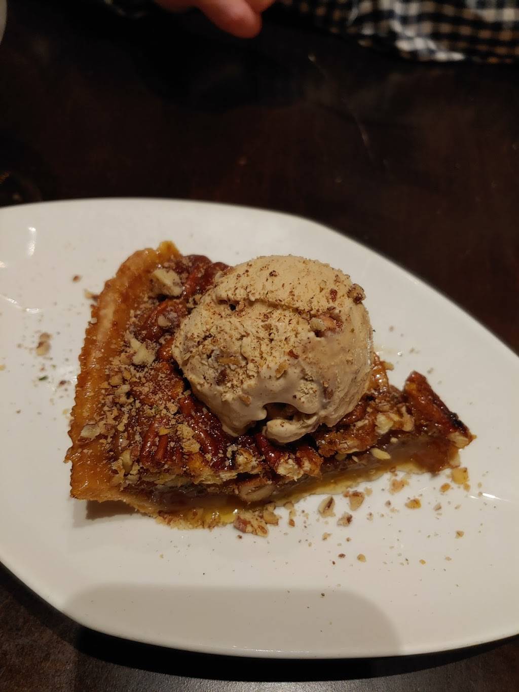 Perle on Maple | restaurant | 2927 Maple Ave, Dallas, TX 75201, USA | 4693755846 OR +1 469-375-5846