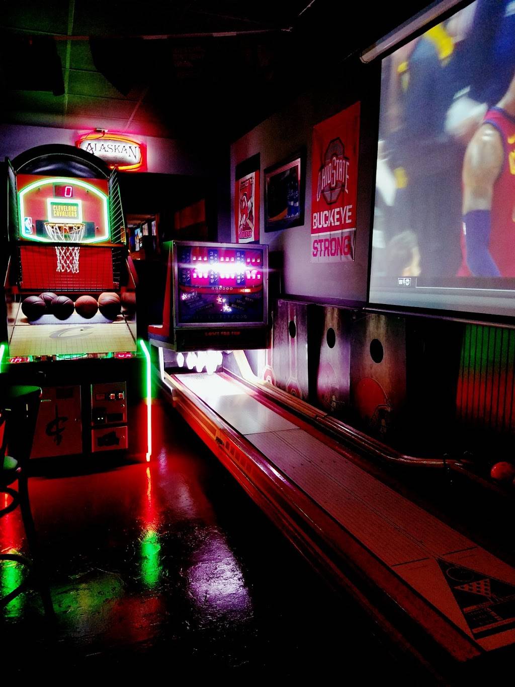 Porch Willoughby | restaurant | 37638 Vine St, Willoughby, OH 44094, USA | 4408561061 OR +1 440-856-1061