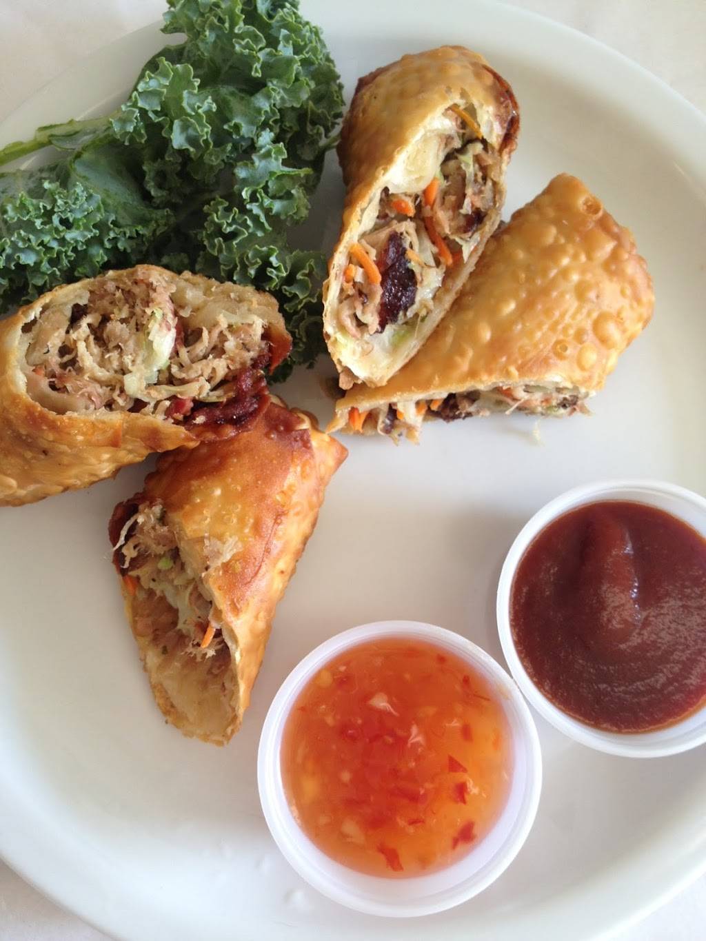 Wooden Nickel Pub & Eateries | restaurant | 1610 Pine St, Silverton, OR 97381, USA | 5038739979 OR +1 503-873-9979