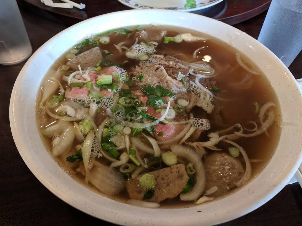 Phở Saigon Restaurant | restaurant | 5304 Stockton Blvd, Sacramento, CA 95820, USA | 9164575580 OR +1 916-457-5580