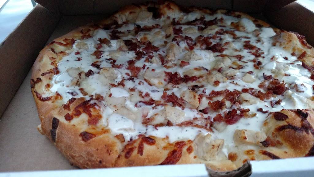 Stadium Pizza & Chicken | restaurant | 1101 N Pontiac Trail, Walled Lake, MI 48390, USA | 2489260266 OR +1 248-926-0266