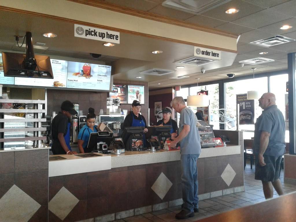 McDonalds | cafe | 4435 Lapeer Rd, Auburn Hills, MI 48326, USA | 2483401735 OR +1 248-340-1735