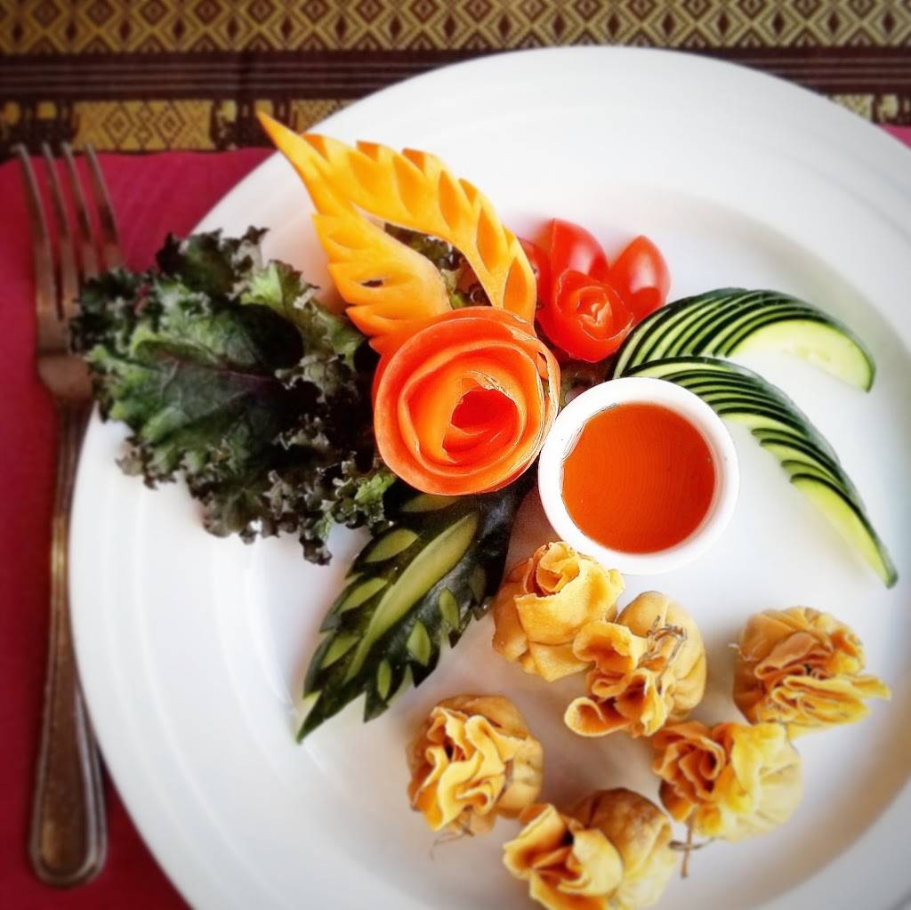 Thai Moon | restaurant | 663 Massachusetts Ave, Arlington, MA 02476, USA | 7816463334 OR +1 781-646-3334