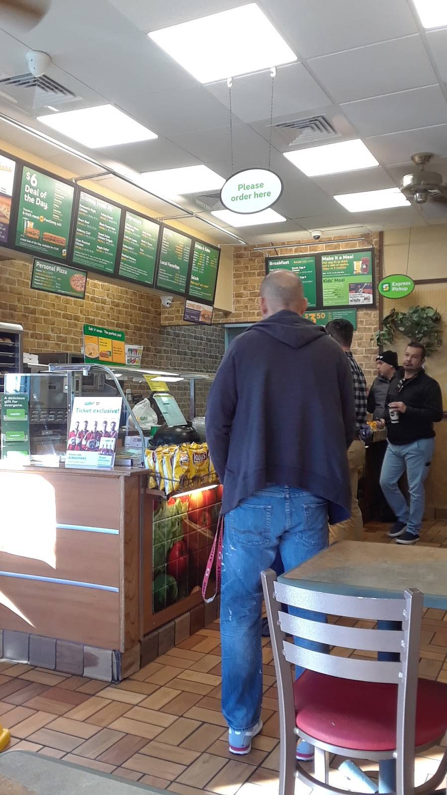 Subway Restaurants | restaurant | 5730 NW 176th St, Hialeah, FL 33015, USA | 3055563376 OR +1 305-556-3376