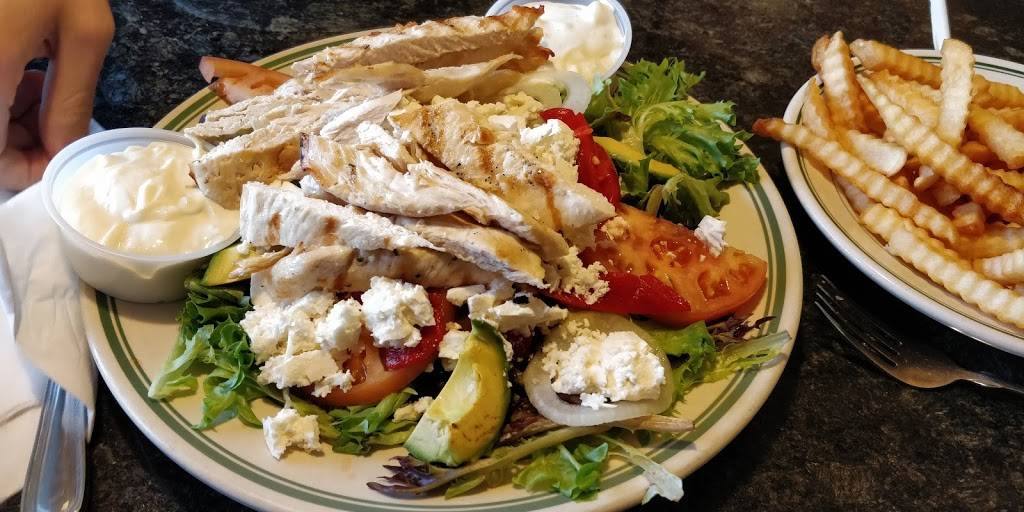 Groton Townhouse Restaurant | restaurant | 355 CT-12, Groton, CT 06340, USA | 8604490355 OR +1 860-449-0355