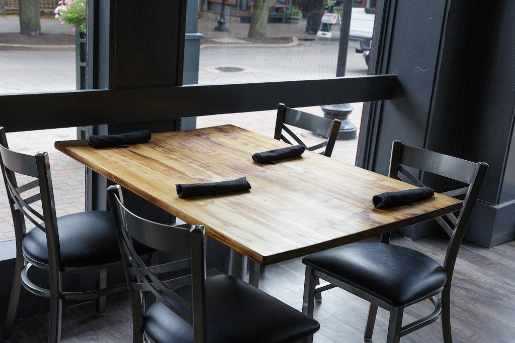 Novellus | restaurant | 201 N Main St, St Charles, MO 63301, USA | 6368964800 OR +1 636-896-4800