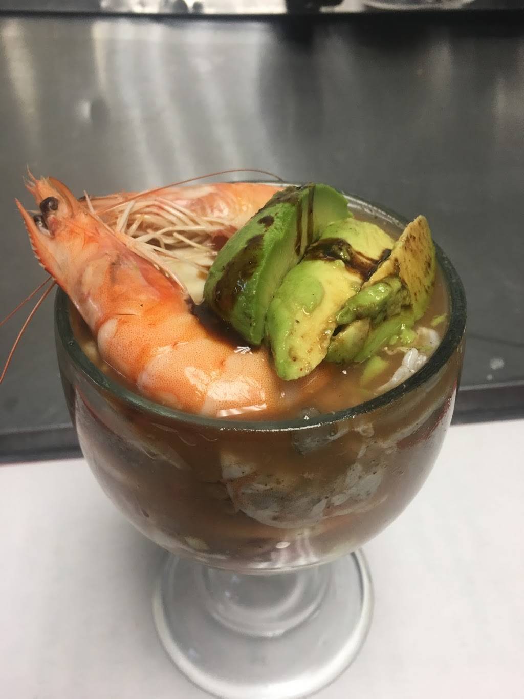 Mariscos El Chuy | restaurant | 9757 A Webb Chapel Rd suite a, Dallas, TX 75220, USA | 9729402981 OR +1 972-940-2981