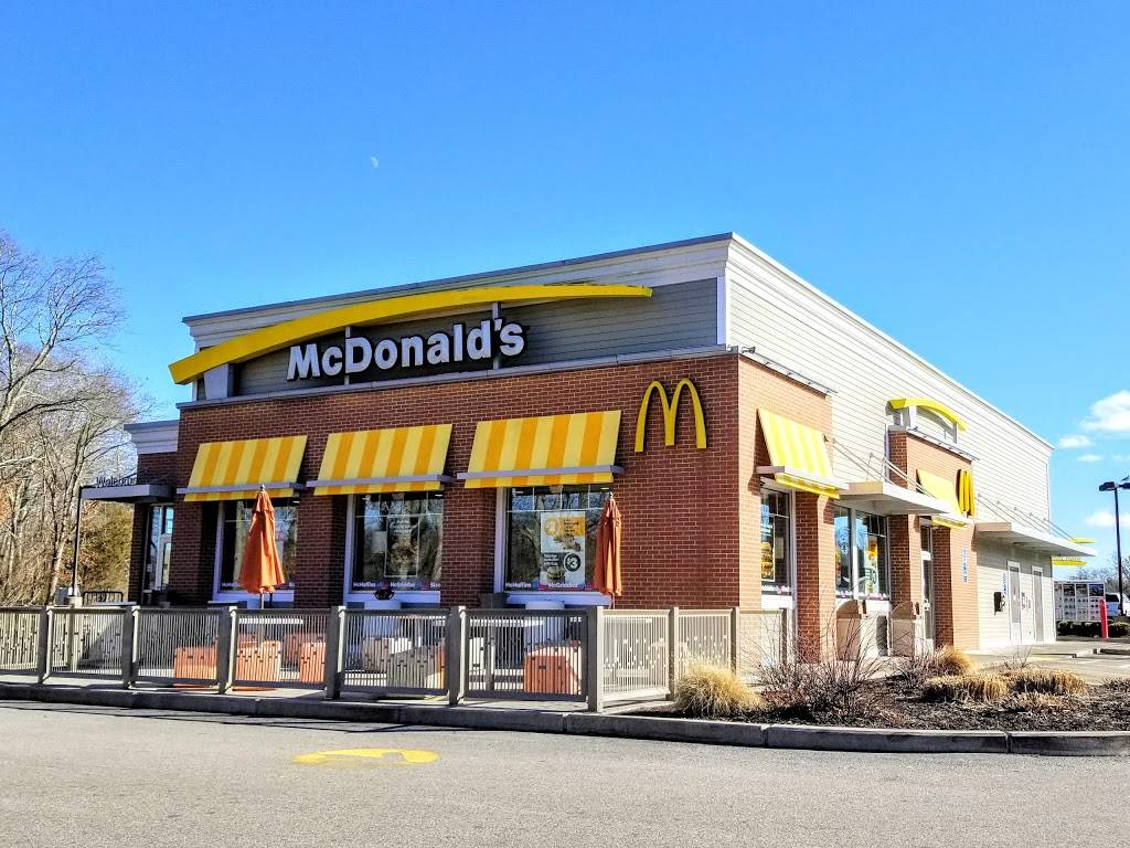 McDonalds | cafe | 465 Liberty St, Pawcatuck, CT 06379, USA | 8605999903 OR +1 860-599-9903