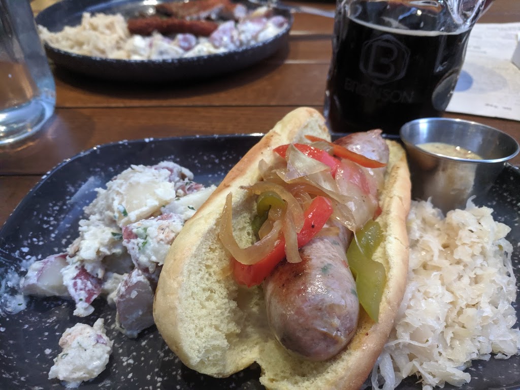 Bronson Bierhall | restaurant | 4100 Fairfax Dr, Arlington, VA 22203, USA | 7035281110 OR +1 703-528-1110