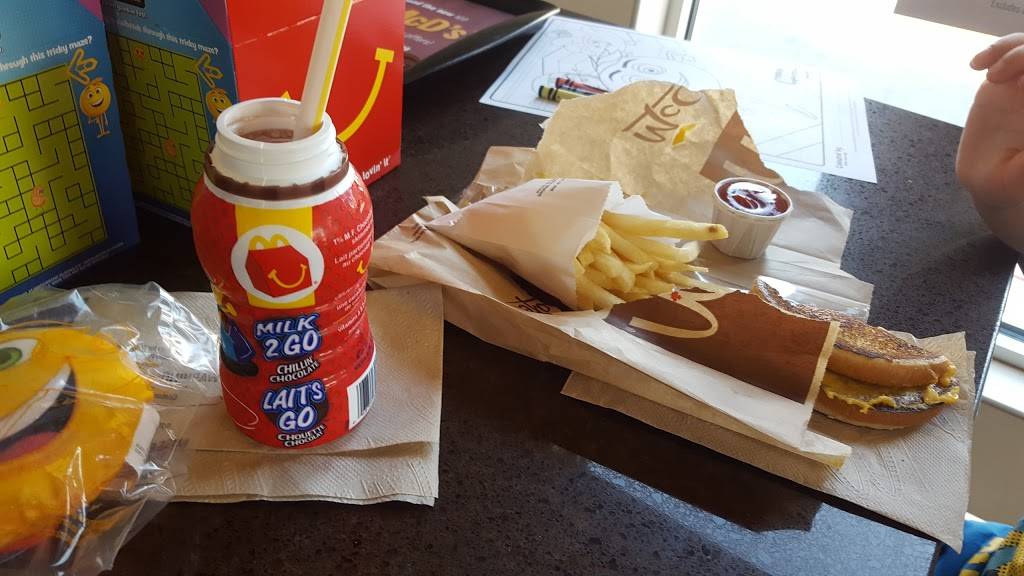 McDonalds | cafe | 3025 Clayhill Rd, Mississauga, ON L5B 4J3, Canada | 9052799190 OR +1 905-279-9190