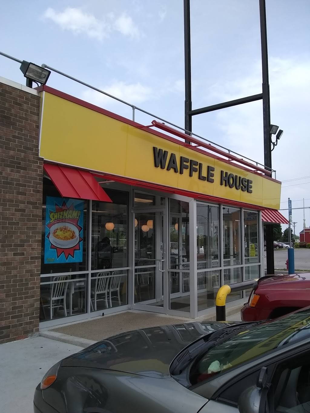 Waffle House | meal takeaway | 317 Folkerth Ave, Sidney, OH 45365, USA | 9374989119 OR +1 937-498-9119