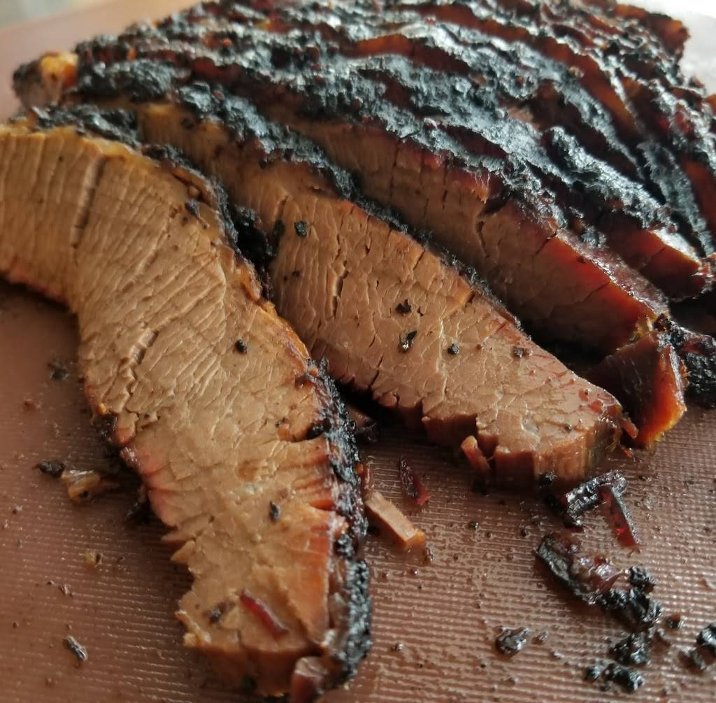 Legends Smokehouse & Grill | restaurant | 214 Tiny Town Rd, Clarksville, TN 37042, USA | 9313207095 OR +1 931-320-7095