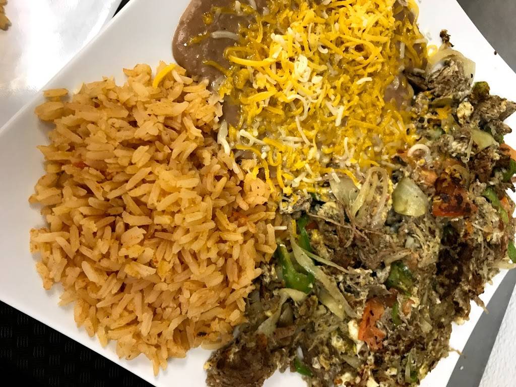 Salsero Loco | restaurant | 17928 Wika Rd, Apple Valley, CA 92307, USA | 7602427533 OR +1 760-242-7533