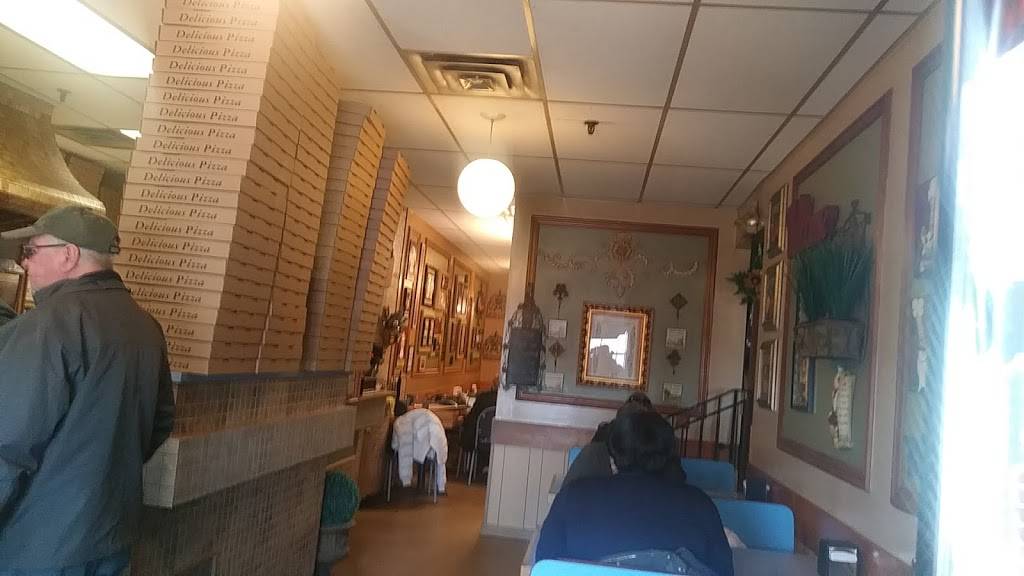 D & T Pizza Restaurant | restaurant | 1600 Perrineville Rd # 5, Monroe Township, NJ 08831, USA | 6096558642 OR +1 609-655-8642