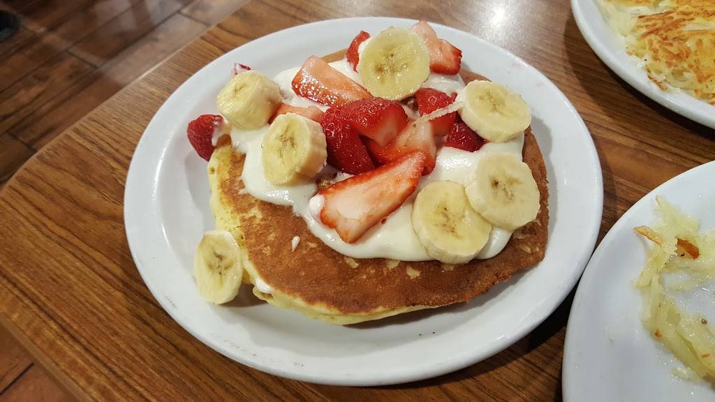 Dennys | restaurant | 645 N Azusa Ave, West Covina, CA 91791, USA | 6263316961 OR +1 626-331-6961