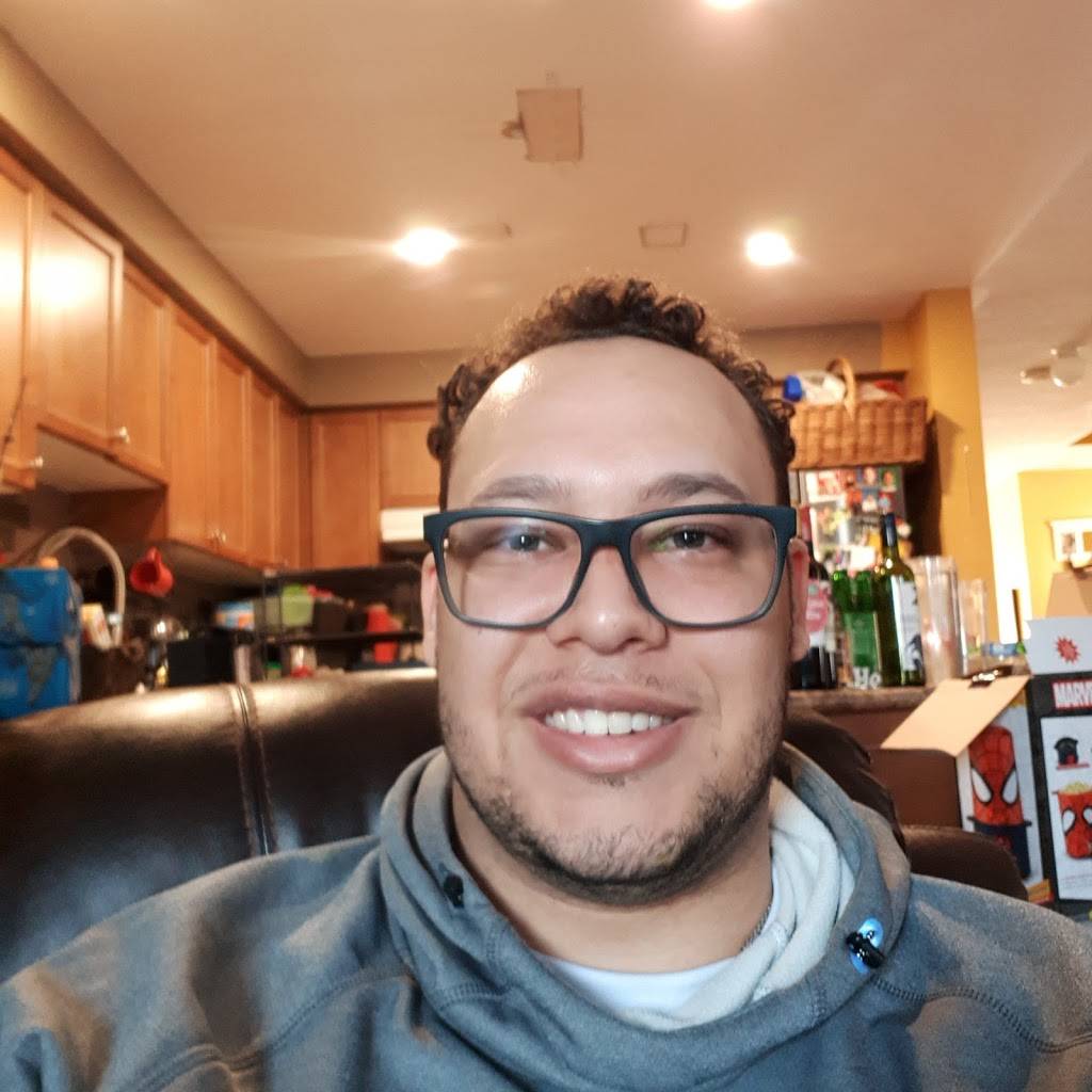 Compass Group Chartwells | restaurant | 400 Taunton Rd E, Whitby, ON L1R 2K6, Canada | 9056667784 OR +1 905-666-7784