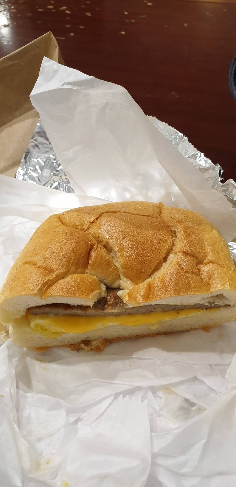 Lucky Deli | meal takeaway | 12 E 37th St #1, New York, NY 10016, USA | 2122131370 OR +1 212-213-1370