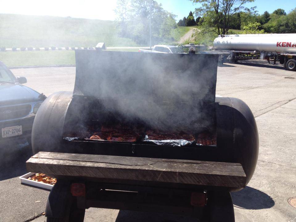 Little River Grill | restaurant | 2395 Tyler Rd, Christiansburg, VA 24073, USA | 5406393399 OR +1 540-639-3399