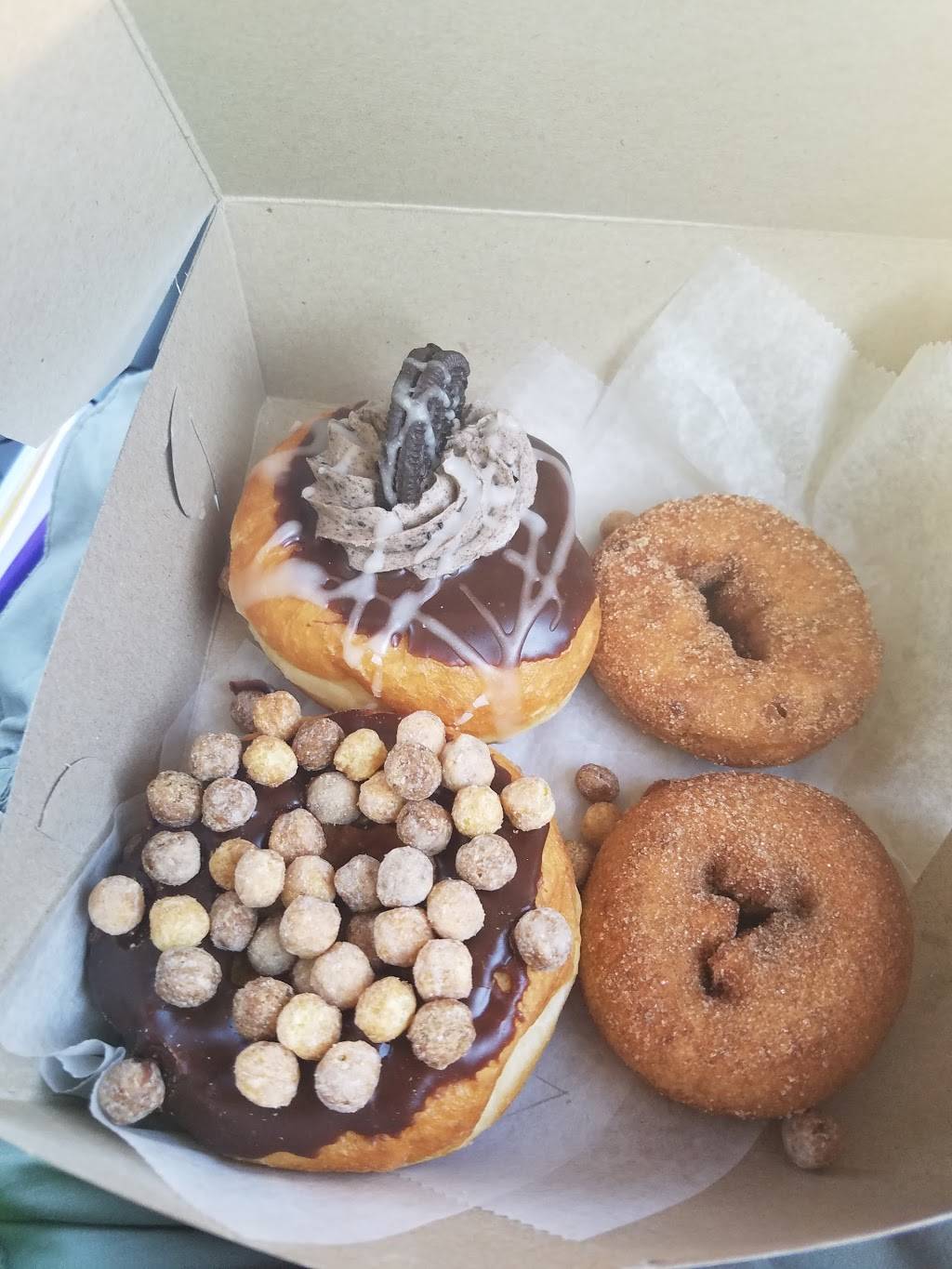 Daddys Donuts | bakery | 4 Fairlawn Ave, Middletown, NY 10940, USA | 8453436565 OR +1 845-343-6565