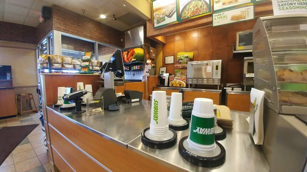 Subway Restaurants | restaurant | Shannon Square Shoppes, 3673 Lexington Ave N Ste C, Arden Hills, MN 55126, USA | 6514832183 OR +1 651-483-2183