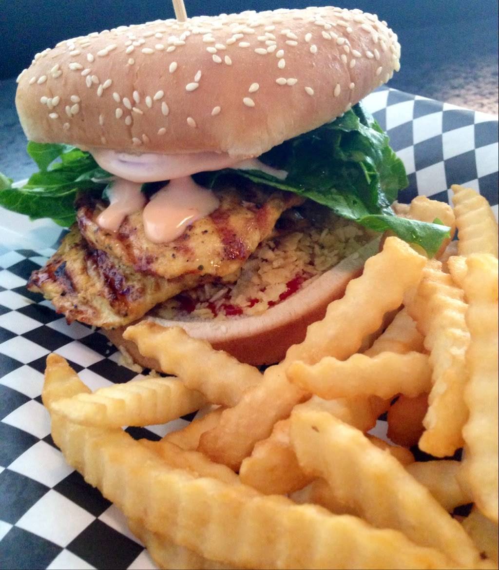 Los Verdes Doral | restaurant | 4243 NW 107th Ave, Doral, FL 33178, USA | 3057184208 OR +1 305-718-4208