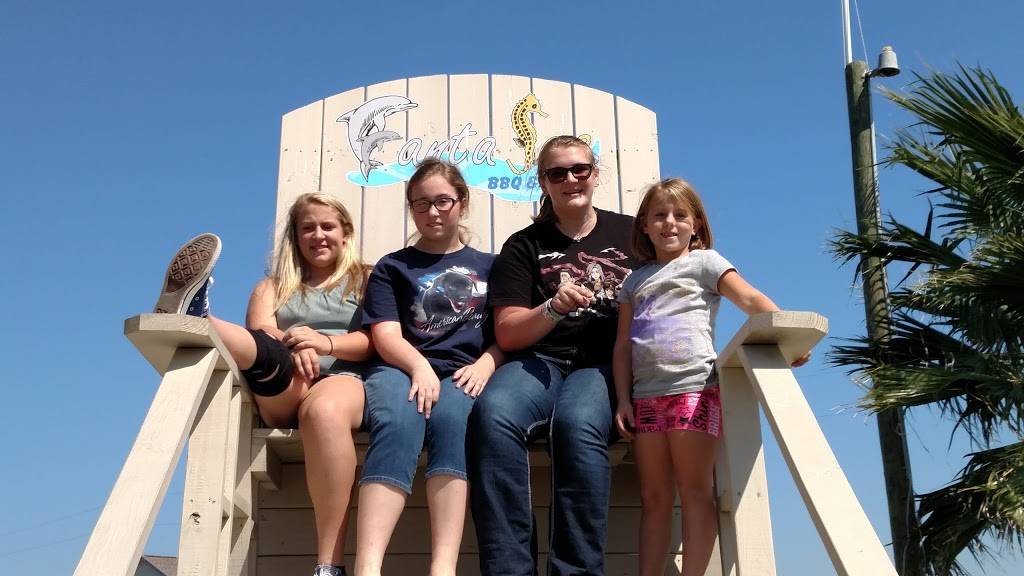 Fantasea BBQ & Grill | restaurant | 1951 State Hwy 87, Gilchrist, TX 77617, USA | 4092862160 OR +1 409-286-2160