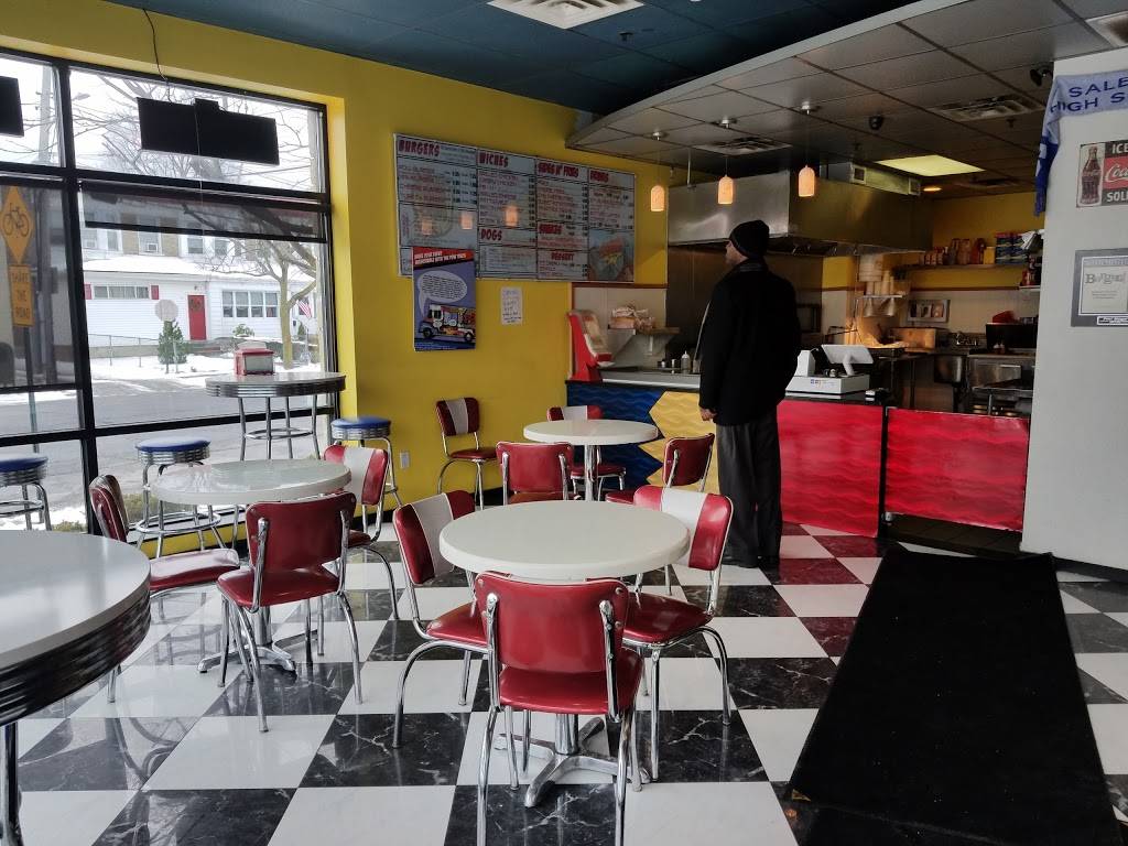 POW BURGER! NEW ROCHELLE | restaurant | 211 Main St, New Rochelle, NY 10801, United States | 9147407375 OR +1 914-740-7375