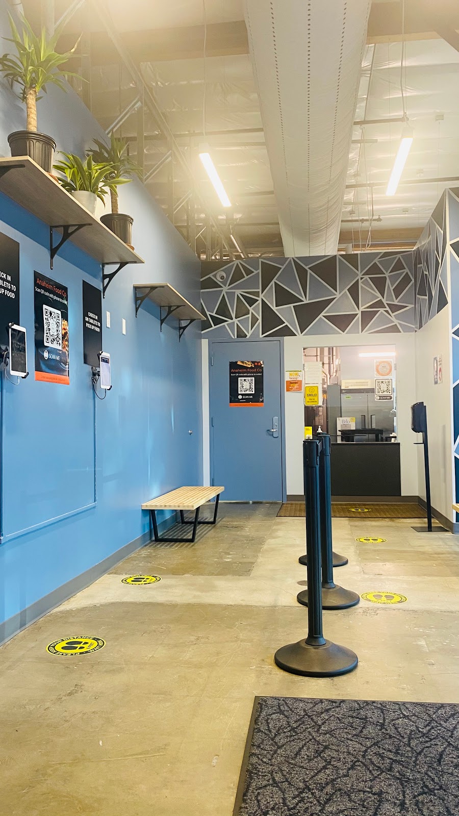 Pollo Campero Digital Kitchen Anaheim | meal takeaway | 1560 S Lewis St, Anaheim, CA 92805, USA | 8332267376 OR +1 833-226-7376