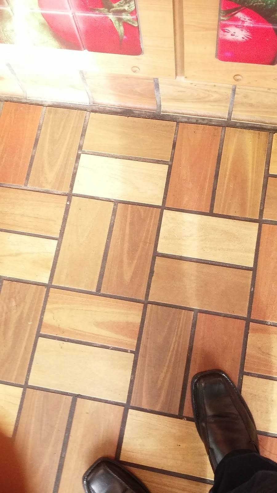 Subway | restaurant | 9350 Telegraph Rd, Redford Charter Twp, MI 48239, USA | 3133879244 OR +1 313-387-9244