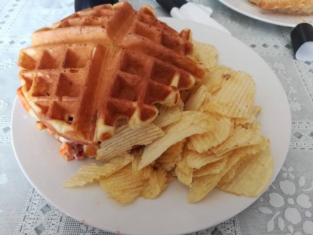 Chef Gs | restaurant | 450 W Nepessing St, Lapeer, MI 48446, USA | 8109694949 OR +1 810-969-4949