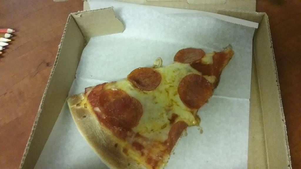 Sams Italian Foods | restaurant | 1930 Lisbon St, Lewiston, ME 04240, USA | 2077867779 OR +1 207-786-7779