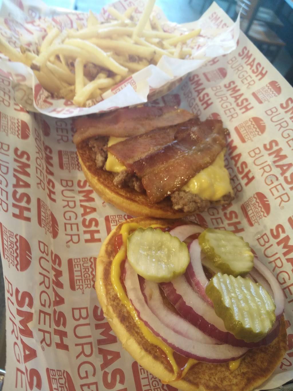 Smashburger | restaurant | 205 S Livernois Rd, Rochester Hills, MI 48307, USA | 2489231915 OR +1 248-923-1915
