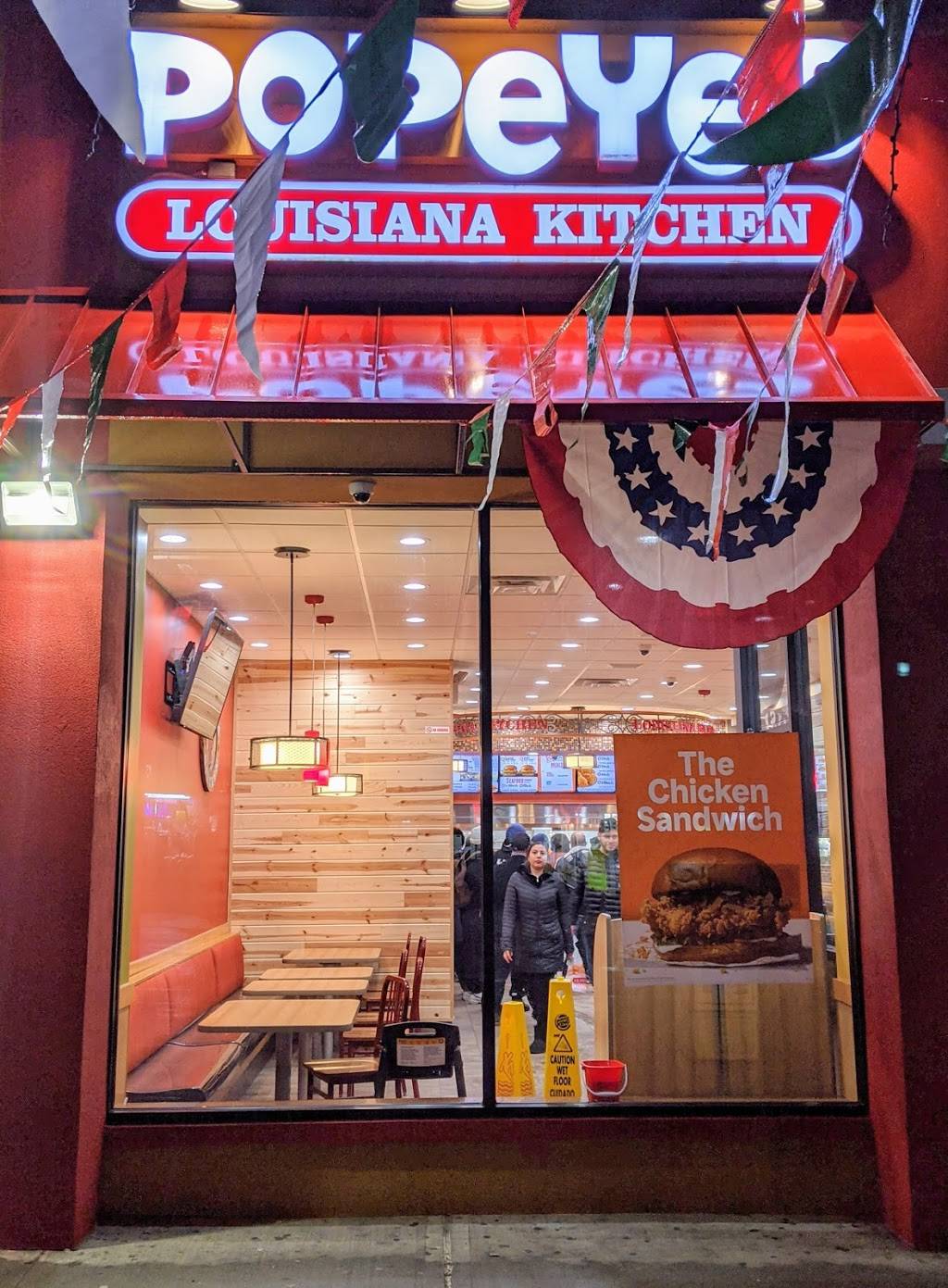 Popeyes Louisiana Kitchen | restaurant | 175 Dyckman St, New York, NY 10040, USA | 6465967114 OR +1 646-596-7114