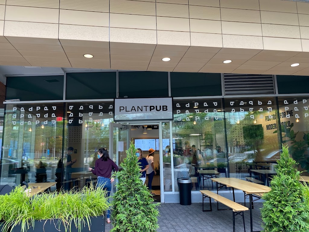 PlantPub | restaurant | 675 W Kendall St, Cambridge, MA 02142, USA | 6177145452 OR +1 617-714-5452
