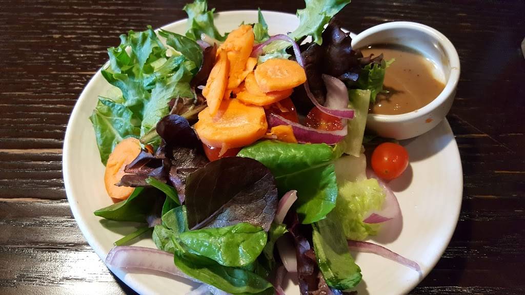 Carrabbas Italian Grill | restaurant | 3200 W Gate City Blvd, Greensboro, NC 27403, USA | 3363236069 OR +1 336-323-6069