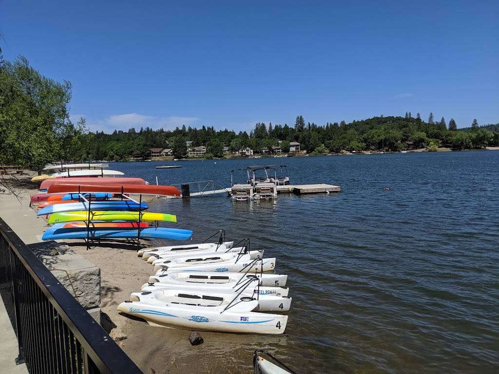 Pine Mountain Lake Lakeside Cafe At The Marina | restaurant | 901102500, Groveland, CA 95321, USA | 2099628630 OR +1 209-962-8630