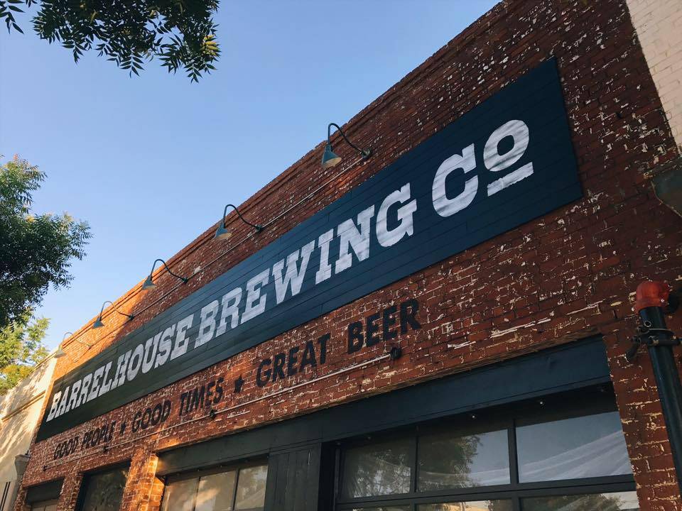 BarrelHouse Brewing Visalia | restaurant | 521 E Main St, Visalia, CA 93292, USA | 5597136690 OR +1 559-713-6690