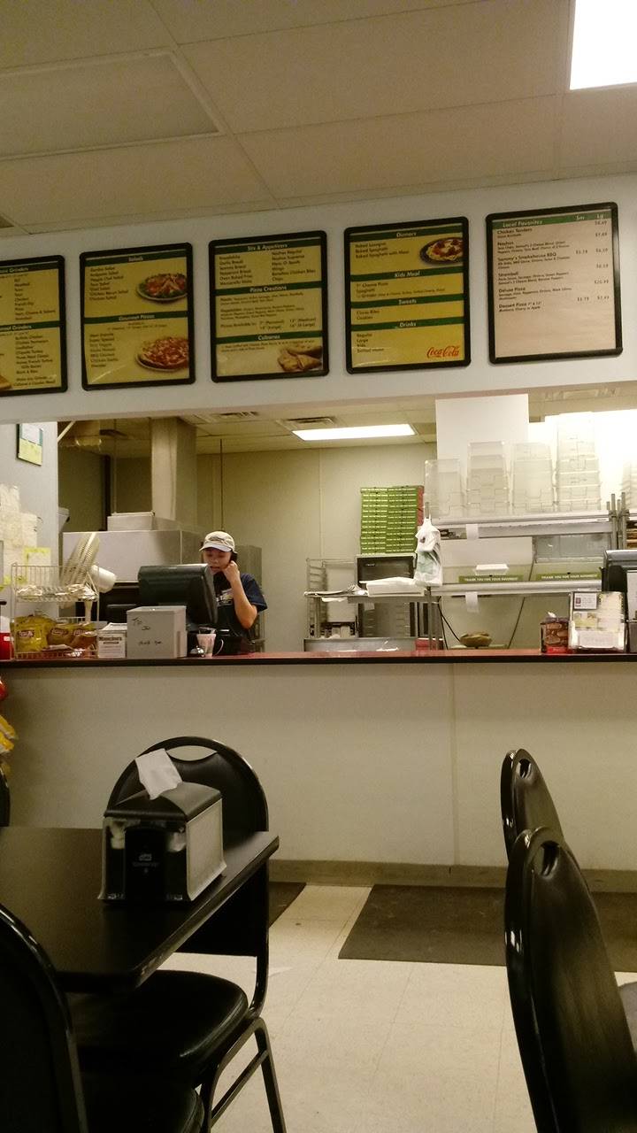 Samuel Mancinos Italian | restaurant | 407 S State St, Gobles, MI 49055, USA | 2696282814 OR +1 269-628-2814