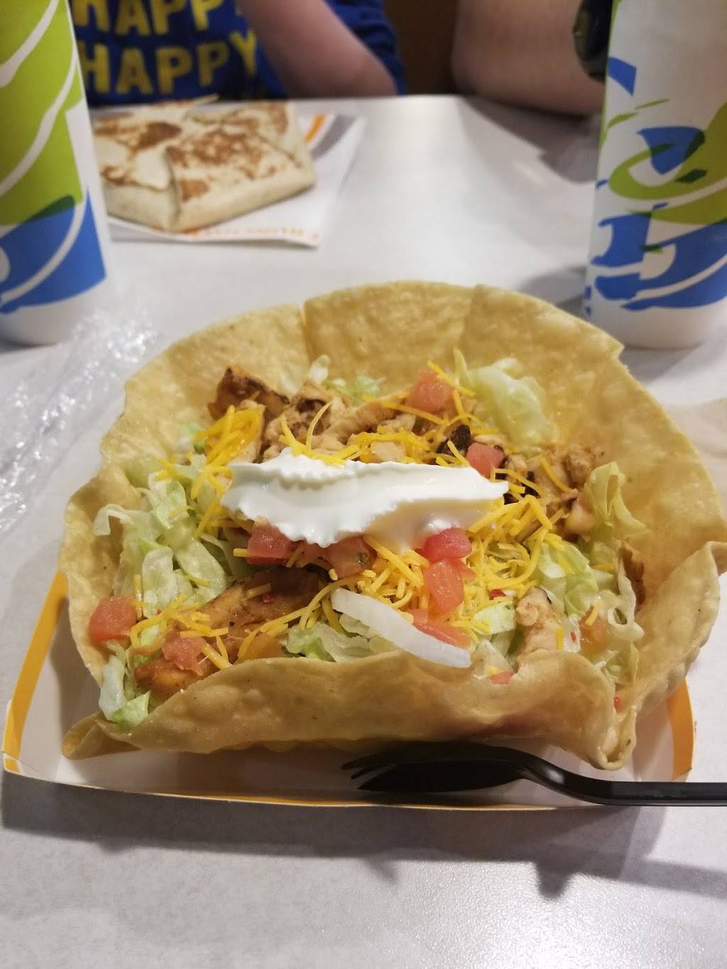 Taco Bell | restaurant | 4001 Elton Way, Greensboro, NC 27406, USA | 3368973557 OR +1 336-897-3557