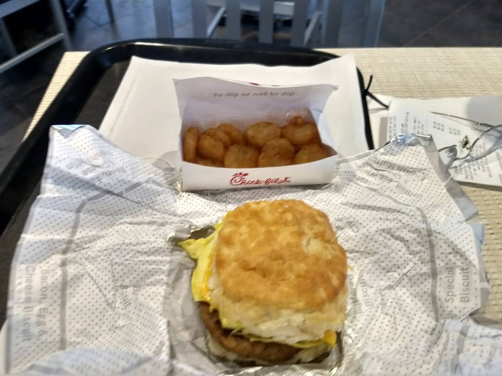 Chick-fil-A | restaurant | 1579 Fruitville Pike, Lancaster, PA 17601, USA | 7172052058 OR +1 717-205-2058